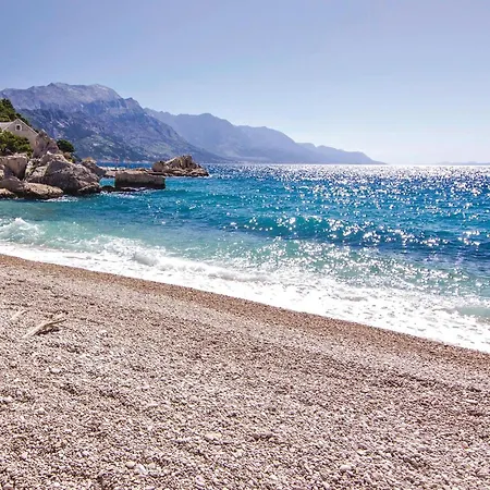 Beautiful In Omis With Kitchen Appartamento Pisak