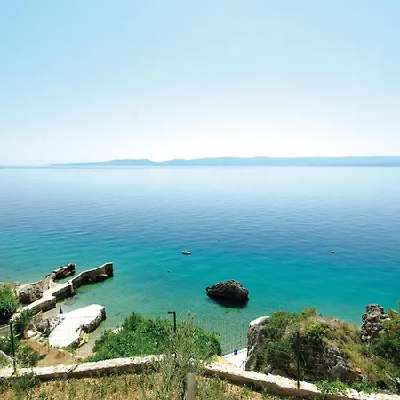 Beautiful Apartment In Omis With Kitchen Apartment Pisak